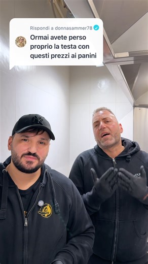 oca nera on Instagram: "Vuij n'avite idea... 𝐕𝐢𝐚 𝐂𝐢𝐥𝐞𝐚, 𝟏𝟏𝟗 📱𝟎𝟖𝟏 𝟏𝟖𝟐𝟕𝟏𝟖𝟗𝟖 𝐕𝐢𝐚 𝐂𝐚𝐫𝐝𝐮𝐜𝐜𝐢, 𝟑𝟓 𝟎𝟖𝟏 𝟗𝟕𝟓 𝟗𝟗 𝟒𝟔 #locaneraburgerstation #napoli #napolifoodporn"