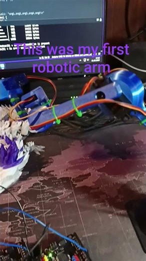 My first robot #diy #arduino