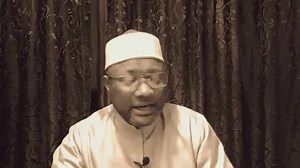 Ils se mirent donc en route et arrivèrent près d'un village. Ils demandèrent de la nourriture aux habitants, mais ceux-ci refusèrent de les accueillir. Ils trouvèrent alors un mur sur le point de s'effondrer et le réparèrent. | ORTEGA LIVE | Facebook