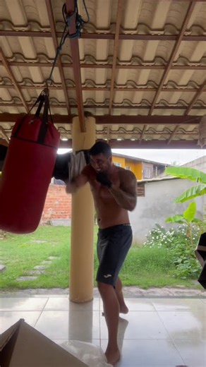 2 rounds depois de um treino de perna. Cardio feito ✅🥵 #boxe #artesmarciais #cardio