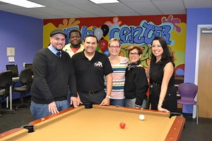 Pro Billards Player Tony Robles Visits Carver Center