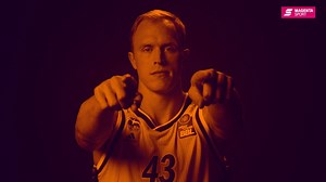 Die Donnervögel haben noch eine Rechnung mit den Albatrossen offen! ☝️ Die Neuauflage des Pokalfinals zwischen den EWE Baskets Oldenburg und ALBA BERLIN heute ab 17:45 LIVE bei MAGENTA SPORT. | MAGENTA SPORT