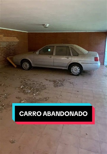 CARRO NA MANSÃO ABANDONADA . Em busca de lugares abandonados, encontramos essa enorme e abandonada mansão, um lugar surreal e que esconde um carro na garagem. Se gostou do vídeo já curte e me segue pra mais lugares como esse!!! . . . #lugaresabandonados #casaabandonada #urbex #lucaoyt #carroantigo