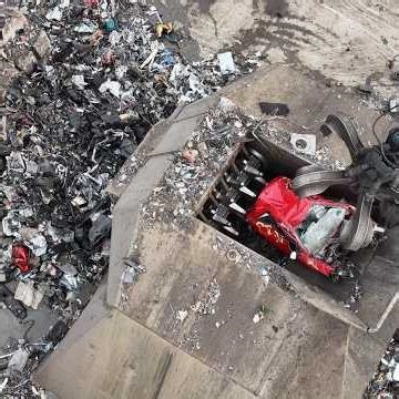 Big Industrial Metal Shredder in Action 💥 #metalrecycling #heavymachinery #scrapyard #recycling