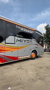 54K views · 790 reactions | Check out the skill of the beautiful bus driver miyorjava-sumatera route‼️ #bus #busindonesia #miyor #driver #java #sumatra #reelsvideoシ | Reel bus Indonesia | Facebook