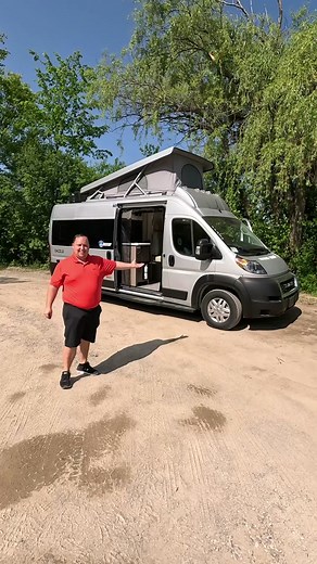 This TINY Motorhome Slees 4 People! #camping #rv #motorhome #vanlife #mattsrvreviews