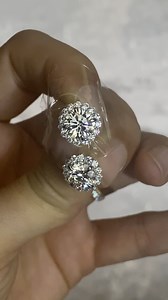 Bông tai full kim CVD , đẹp xuất sắc | Kazan Jewelry - Moissanite - Diamond