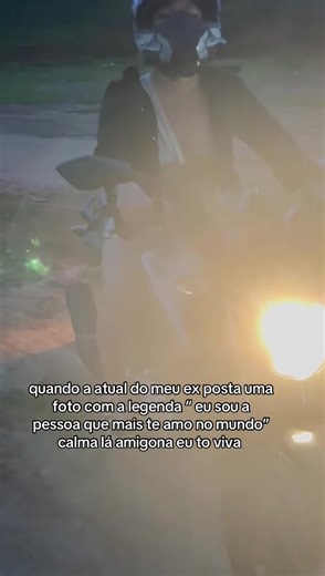 Quando o ex mostra amor nas redes sociais