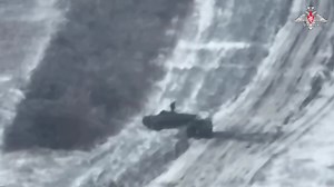 2K views · 246 reactions | Central MD’s D-30 howitzer crews thwart AFU unit evacuation attempt in Avdeyevka direction  The servicemen of the guards motorised rifle formation neutralised AFU light-armoured hardware by a direct strike of a 122-mm high-fragmentation shell, when Ukrainian servicemen attempted to evacuate the crew of the damaged armoured vehicle.  Russian Defence Ministry | Товарищ - Tovarisch | Facebook