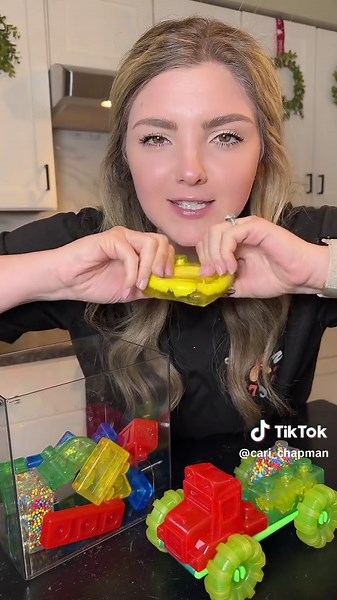 Jelly blox are really so cool 😎 🙌🏼 #jellyblox #blocks #squishyblocks #toddlersoftiktok #toddlertoy