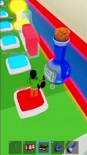 Roblox Game: BE CRUSHED BY A SPEEDING WALL!..