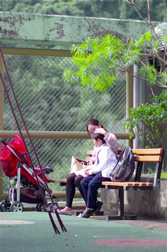 Stream A Floating Hope (2017): Find it on Netflix, Prime Video, Hulu & more