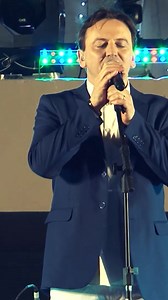 75K views · 4.3K reactions | A música, quando é dom de Deus, tem o poder de despertar sentimentos que dormiam no coração. Ela se torna um canal da graça que ensina, ilumina e nos faz pensar. A verdadeira alegria de quem canta é saber que sua canção, nascida do Deus que só pode amar, pode ser semente de felicidade na vida de alguém. #FelizVouFicar #MúsicaComPropósito #DomDeDeus #Graça #Fé #PadreEzequiel #MúsicaQueToca #Alegria | Padre Ezequiel Dal Pozzo | Facebook