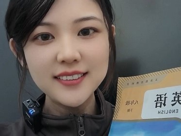 8年级英语免费直播课程。