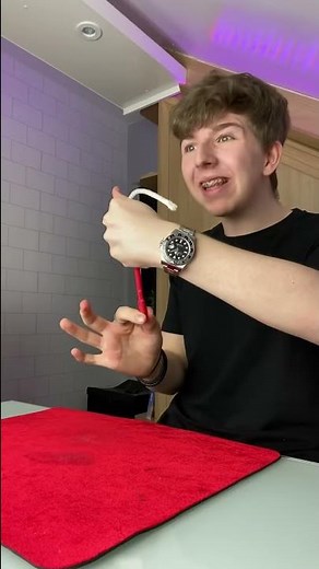 The red rope trick! 😂💙