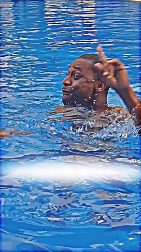 The race in swiming pool | seanbridon.extra77