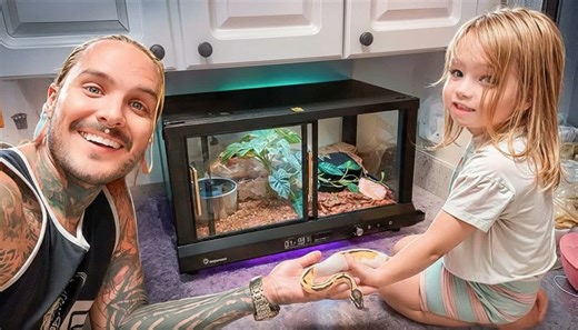 Which snake is easiest for kids to care for?
