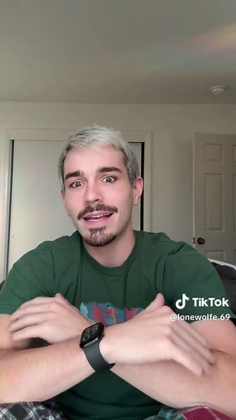 Do y’all know somebody that can just sleep anywhere at any time?? | Sleeping