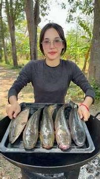 Cooking and wash fish with coke for braised recipe