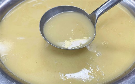 酒店一线大厨教你熬制浓汤，出锅又鲜又浓，营养丰富，实在太香了