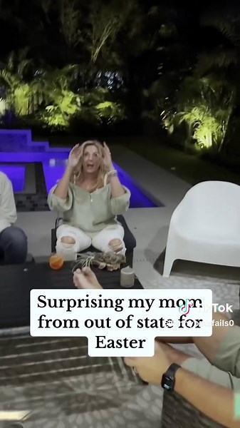 Funny petsfails (@funnypetsfails0)’s videos with original sound - Funny petsfails