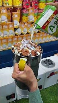 Pakistan Most Viral Dry Fruit 4Mix Shake | Juice Yakatoot Gate Peshawar | Heavy Juice Full Making