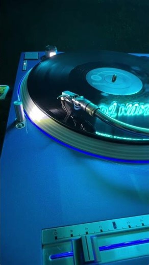 Vincent De Bishi – Flowtation [2002] #hardhouse