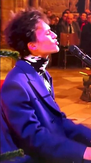 Jacob Collier performs “Last Christmas” on John Lennon’s ‘Imagine’ Piano at Westminster Abbey🎄