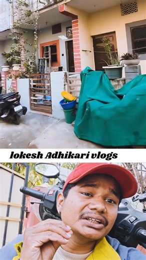 Unbelievable Skill! Meet the Most Talented Newspaper Delivery Man! 🗞️🏍️