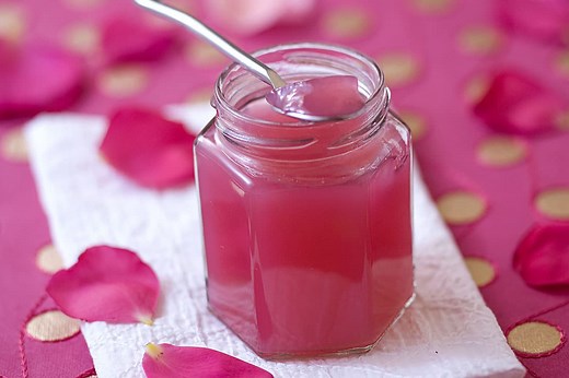 Confiture de pétales de roses : la douceur du petit-déjeuner - Recettes de cuisine Ôdélices