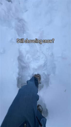 Anna Maria Island Vacations | Dans Florida Condos | Meanwhile in Anna Maria Island… it’s sandals, sunshine, and salt air ☀️🌴 We have 4 beautiful March weeks left at Runaway Bay, huge... | Instagram