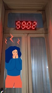 😅Tu mamá esperándote a la salida de la SALA. PD. Sí, podés traer a tu vieja para darte apoyo moral👊 🚪Y de paso te contamos que: podés jugar en Escape Games a partir de los 12 años, pero hasta los 15 años inclusive deberás ingresar con un adulto acompañante a la sala. Si tenés de 16 en adelante, ya estás listo para jugar con amigos y sin acompañantes (pero mamá o papá también pueden esperar afuera para hacer aguante 😘) 🔒¡HACÉ DE ESTE EL VERANO MÁS Y MENOS PENSADO! Reservá en 💻www.escapegame