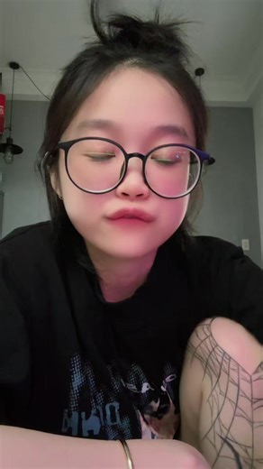 Tíc tắc nha mấy mom chứ tí nak là gì mom ơi :))?