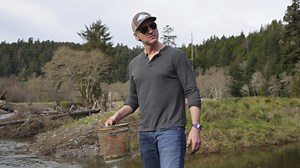 California Gov. Newsom backs dam removal projects to boost salmon. Critics say that's not enough