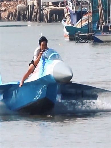 Building a Realistic Su-35 Water Jet from Foam