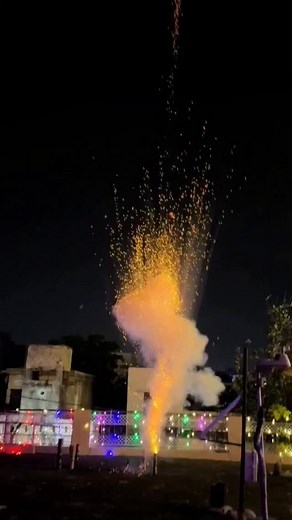 137 reactions | Cracker Vs sky #crackers #fireworks #fireworkshow #fireworkshow #fireworksdisplay #usareels #usa #usa_tiktok #experiment #firecrackers | Fireworks Videos | Facebook