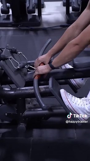 Mastering Cable Row Grip Width Variations for a Sculpted Back