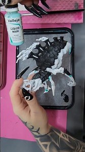 have you ever tried liquid mask? #miniaturepainter #warhammer40k