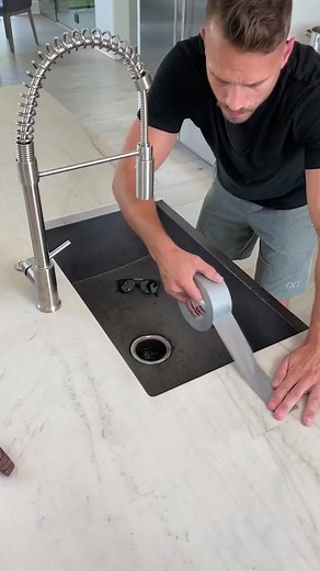 988K views · 59K reactions | my brother, I can give you an apron for your birthday! ‍ #learnfromkhaby #comics | Khaby Lame | Facebook