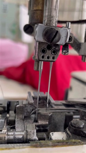 Flat lock timing #foryou #sewing#mechaniclife