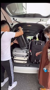 Cách thông quan 1 cách an toàn cho ae tại sân bay Nhật nhé! Cre: duc999x #cuocsongonhat #fypシ゚viralシfypシ゚ #日本 #nhatban #narita | Đỗ Nhâm | Facebook