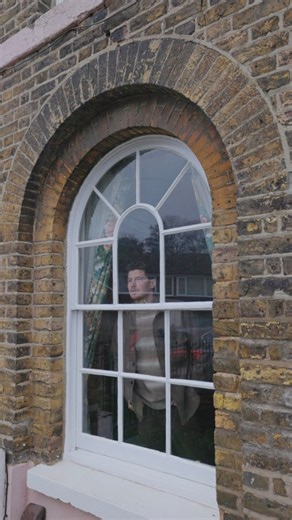 Anthony Perkin - KWUK on Instagram: "For people who love CHARM but need FUNCTION ✨ A beautiful Victorian semi full of warmth character and cottage vibes Set over 3 floors with 3 genuine double bedrooms so no box rooms here Tucked away in the Windmill Hill Conservation Area with elevated views across Gravesend and the River Thames Driveway parking and flexible family living in one of the town’s most prestigious spots This is charm without compromise 🤍 Character lovers this one is for you 👀 #est