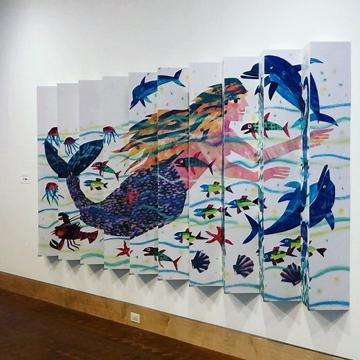 Lenticular print. Now on view in Under the Sea with Eric Carle. #ericcarle #ericcarlemuseum #picturebook #illustration #kidlitart #lenticularprint #AmherstMa | The Eric Carle Museum of Picture Book Art