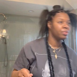 192K views · 4.5K reactions | I was tired of looking like a hood booger若 so I went on YouTube & found a tutorial on how to do box braids..... I also learned how to play the piano, knit, make stuffed chicken breast & how to make a man cum... ALL FROM YOUTUBE but nah Fr.... how did I do????? | Ta'Rhonda Jones | Facebook
