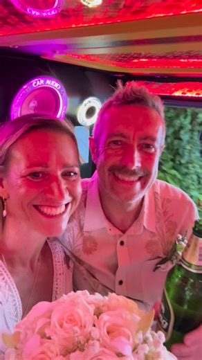 Croyde Yoga ~ Yoga in North Devon on Instagram: "Feeling super grateful for a beautiful time with my family last month, still can’t believe we’re married! Now to welcome in 2026 ❤️ Classes are back on from Monday evening in Georgeham 🧘‍♂️ Book in and more info via the 🔗⭐️"