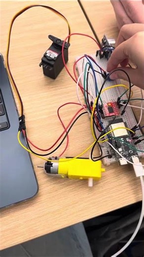 CS4605 Arduino Demo