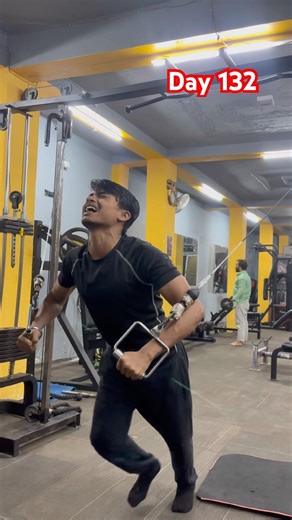 132/365 days challenge for #10000subscribers #chestday