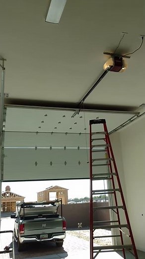 14 ft garage door opener operating