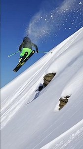 🎿dangerous slope. Skier Takes a Risk #Dangerous Descent #Extreme Skiing #Extreme Sports #Extreme