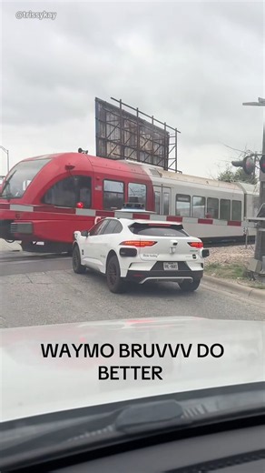 Technologia za miliardy pokonana przez…pachołek? #motoryzacja